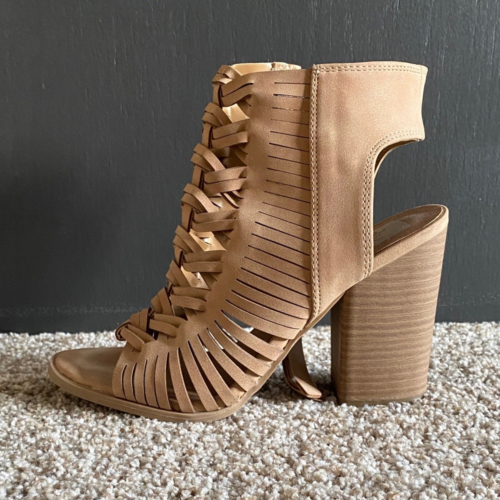 Tan Block Heel Sandals - DV